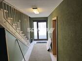 Treppe zum Obergeschoss - 