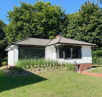 Provisionsfrei: Renovierter Bungalow mit Ausbaupotential auf 702m² Endgrundstück, Parklage - Hamburg Tonndorf