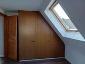 DG: Kinderzimmer mit Schrank - 