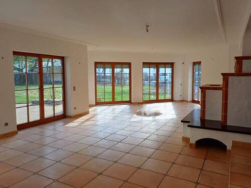 großer offener Wohn-Essbereich - 