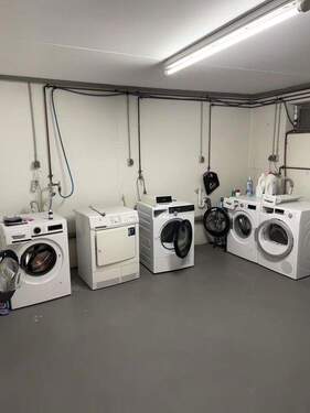 Moderner Waschkeller - 