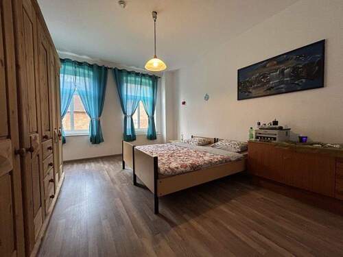 Schlafzimmer EG - Mehrfamilienhaus, Wohnhaus mit 213,80 m&sup2; in Bassum zum Kaufen