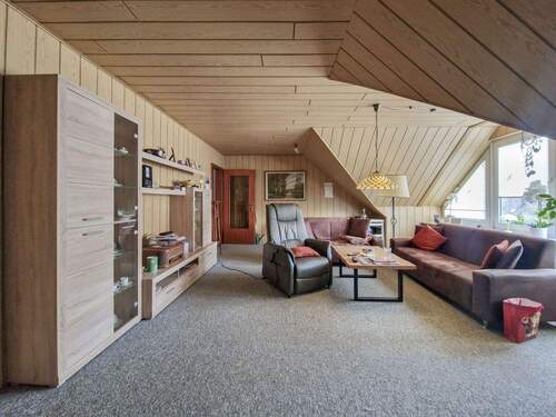 DG-Wohnung Wohnzimmer - 