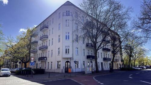 Eckansicht - 4 Zimmer Etagenwohnung zum Kaufen in Berlin