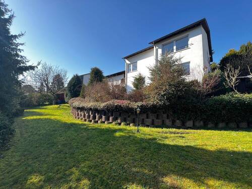 Außenansicht - 5 Zimmer Einfamilienhaus zum Kaufen in Kaiserslautern