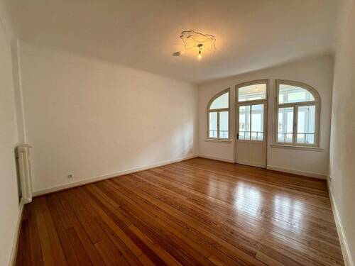 Schlafzimmer mit tollem Wintergarten - 