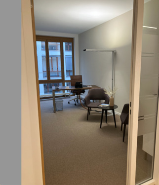 Chefbüro mit Besprechungsecke 2 Gäste - 