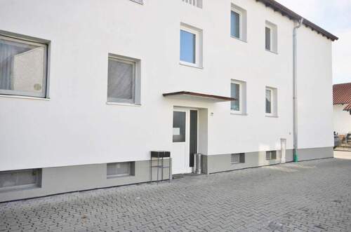 Hausansicht - 4 Zimmer Etagenwohnung in Pocking