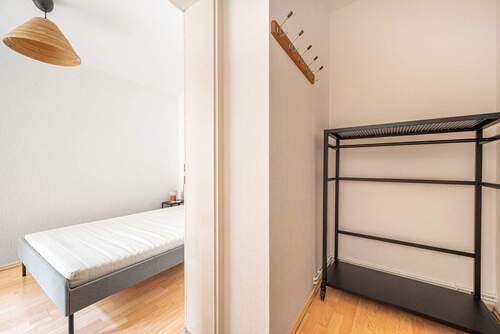 Sichtachse Schlafzimmer & Flurbereich - 