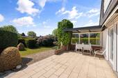 Terrasse mit Überdachung - 