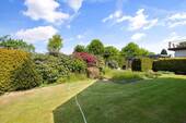 Garten hinter dem Haus - 