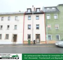 Sanierungsbedürftiges Reihenmittelhaus - Selb