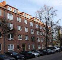 Ein Mehrfamilienhaus mit zwei Eingängen in hervorragender Lage in 22081 Hamburg-Barmbek-Süd