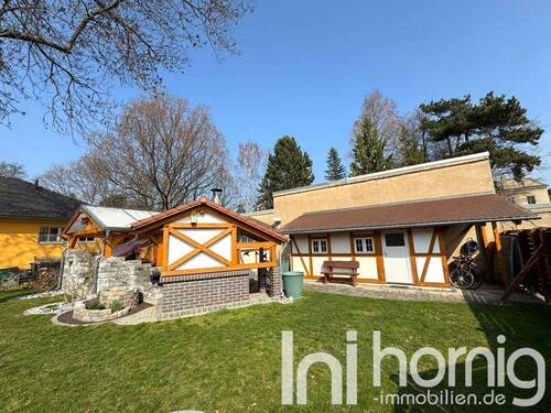 idyllischer Garten - Luxuriöse Eigentumswohnung mit imposantem Garten