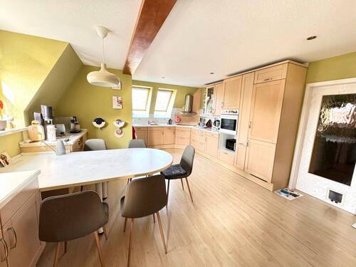 offene Küche - 6 Zimmer Etagenwohnung zum Kaufen in Bautzen