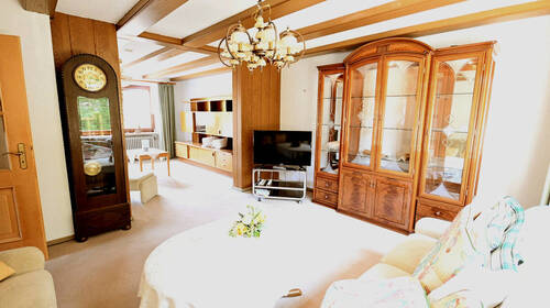 Helles Wohnzimmer - 4 Zimmer Doppelhaushälfte in Berching