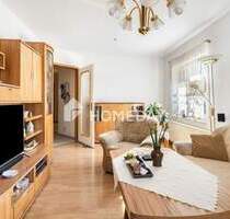 Gepflegte 3-Zimmer-Wohnung mit Balkon, Stellplatz und eigenem Gartenanteil - Freiberg