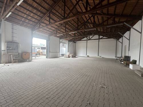 Foto Halle Innen2 - Halle in Würzburg zur Miete