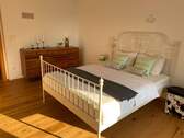 sonniges Schlafzimmer - 