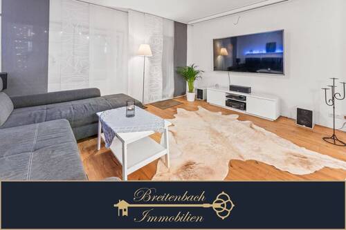 Wohnzimmer - Modernisiertes Reihenhaus mit stilvollem Wohnambiente