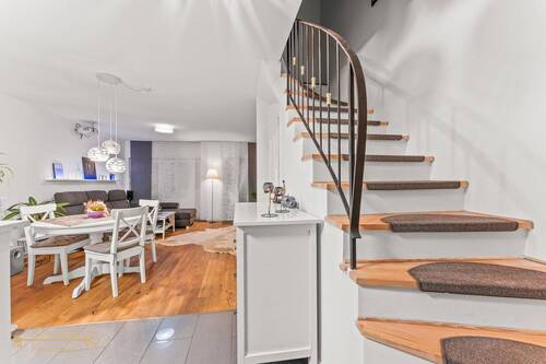 Eingang - 4 Zimmer Reihenmittelhaus zum Kaufen in Delmenhorst