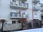 Balkon von Außen - 1 Zimmer Etagenwohnung in Passau