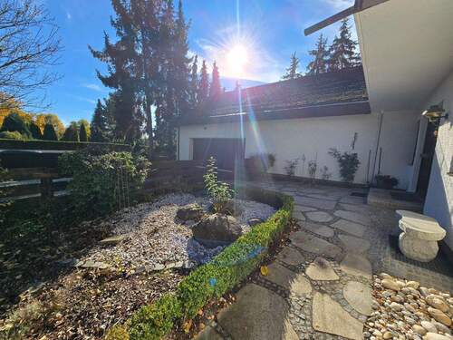 Haus - 7 Zimmer Einfamilienhaus in Weiden in der Oberpfalz