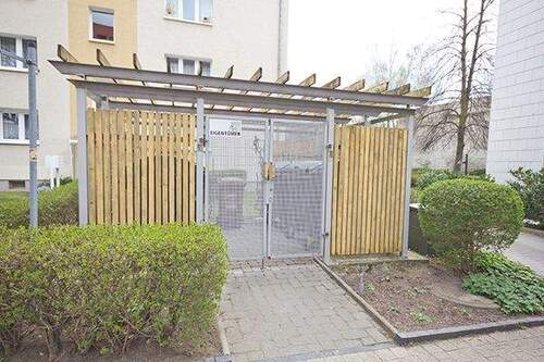 Müllcontainerhaus - Etagenwohnung mit 60,10 m&sup2; in Halle (Saale) zur Miete