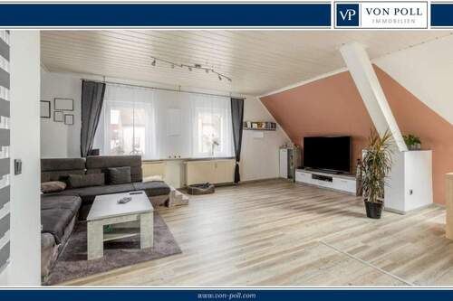 Titelbild - Großzügige Dachgeschosswohnung mit Loggia, Sauna und Garage