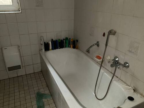 Bad - Einfamilienhaus mit 94,00 m&sup2; in Neudrossenfeld zum Kaufen