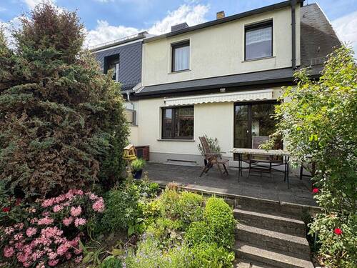 Außenansicht - Gemütliches Zuhause mit Garten - Doppelhaushälfte in Leipzig-Ost