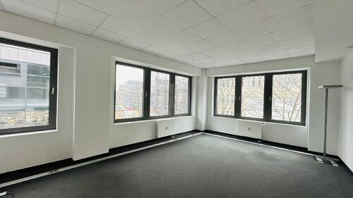 Büro-/Praxisfläche - 