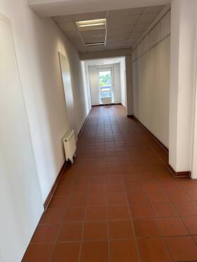 Flur - Büro mit 200,00 m&sup2; in Unna zur Miete
