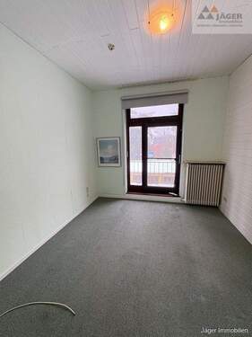 Wohnen Hochparterre - Mehrfamilienhaus, Wohnhaus mit 130,00 m&sup2; in Bremen zum Kaufen