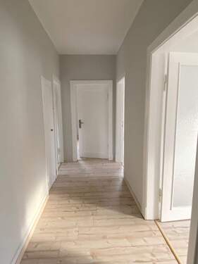 Flur - Etagenwohnung mit 66,90 m&sup2; in Boltenhagen zur Miete