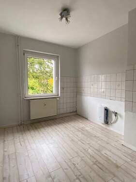 separate Küche (ohne Einbauküche) - 