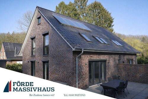 Außenansicht Titelbild.jpg - Ihr neues Zuhause! Moderne Doppelhaushälfte in Selent