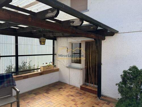 Terrasse überdacht - 6 Zimmer Einfamilienhaus zum Kaufen in Breisach am Rhein