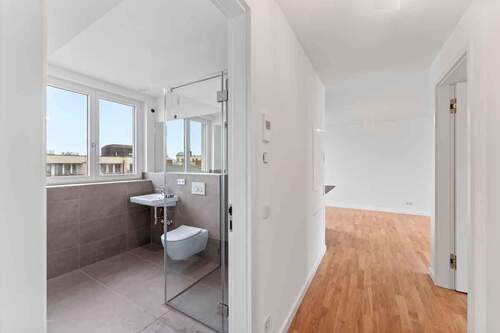 Bad, Flur Musterwohnung - 