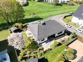 Außenansicht - 'Wohnen mit Ausblick - Einfamilienhaus in ruhiger Bestlage von Taunusstein'