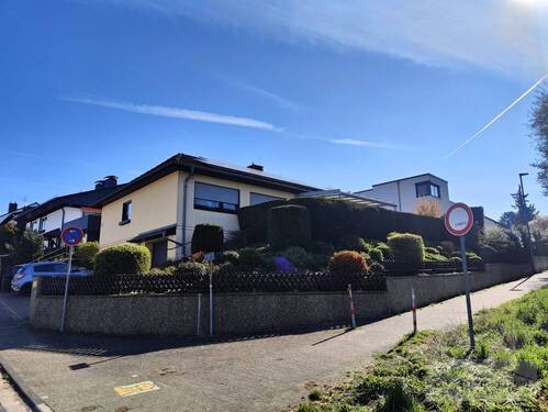 Außenansicht - 4 Zimmer Einfamilienhaus zum Kaufen in Taunusstein / Wehen