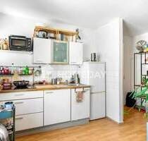 Zwei Zimmer im Dachgeschoss in gefragter Lage von Köln Niehl