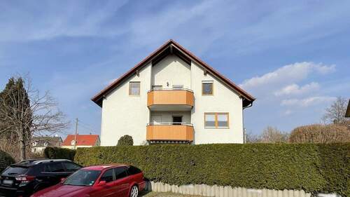 Außenaufnahmen - 2 Zimmer Etagenwohnung zum Kaufen in Pirna