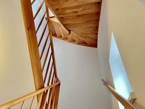 Sanierte Treppe - 