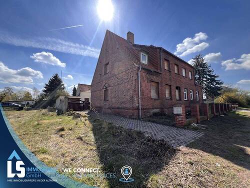 Hausansicht - 5 Zimmer Doppelhaushälfte zum Kaufen in Tangermünde