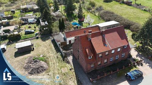 Haus mit Grundstück - 5 Zimmer Doppelhaushälfte in Tangermünde