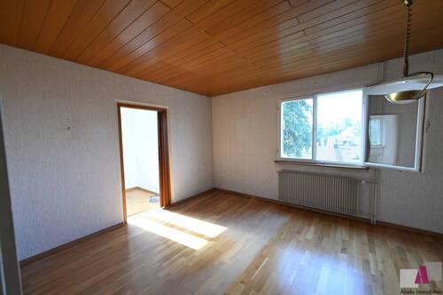 Zimmer 2 EG - 1 Zimmer Mehrfamilienhaus, Wohnhaus zum Kaufen in Lörrach
