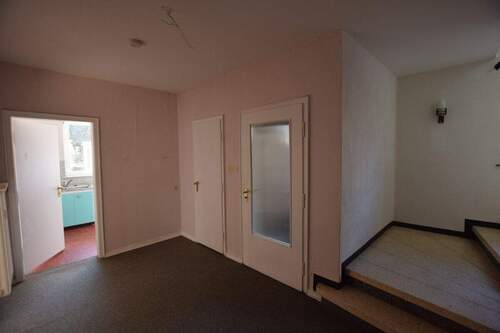 Flur - 8 Zimmer Einfamilienhaus zum Kaufen in Heide