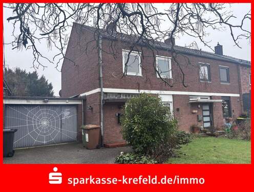 Straßenansicht - Reiheneckhaus mit Doppelgarage - 295.000,00&nbsp;EUR Kaufpreis, ca.&nbsp; 84,90&nbsp;m&sup2;&nbsp;Wohnfl&auml;che