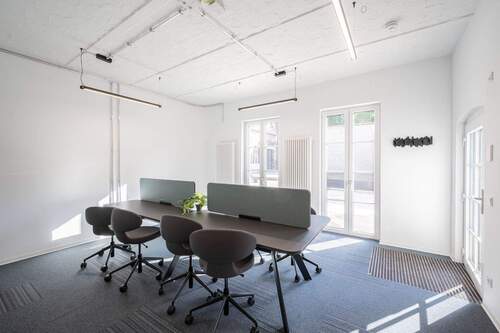 Schreibtischarbeitsplätze / Coworking - 